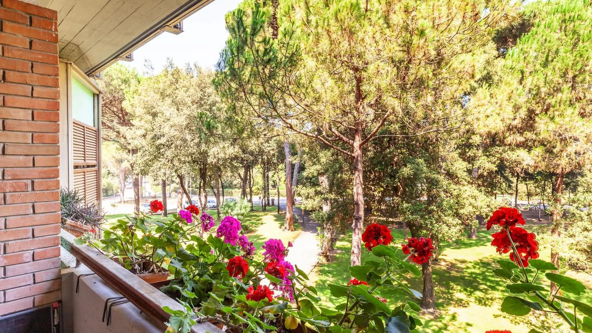 Stella Maris Villa Torre del Lago Puccini Italy